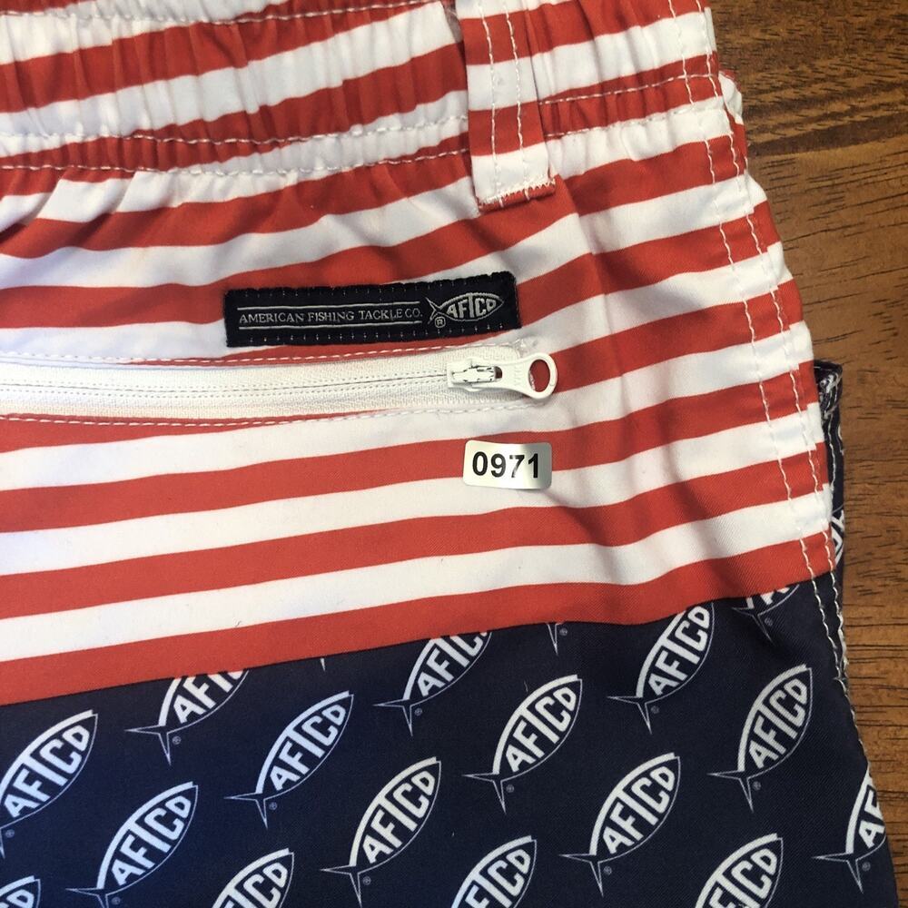 AFTCO Swim Trunks Mens Medium Red White Blue American Flag Swimwear Fishing - Picture 12 of 12